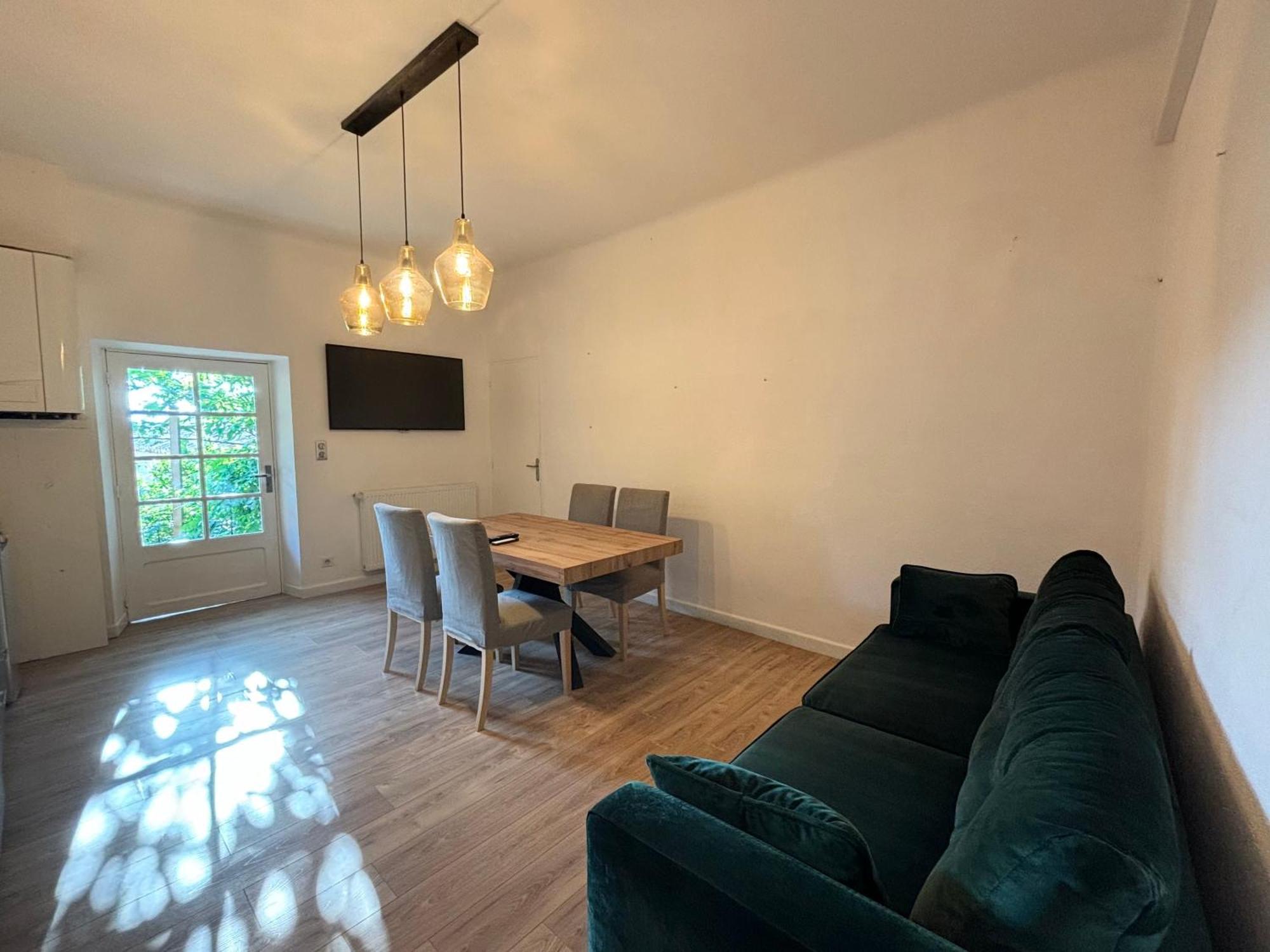 Appartement Eygalieres Avec Petit Jardin ภายนอก รูปภาพ